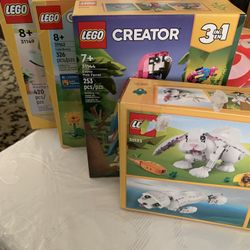 4 Legos