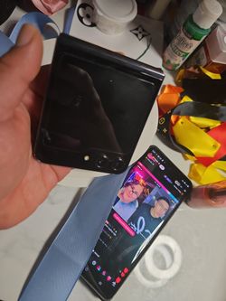Galaxy flip 5