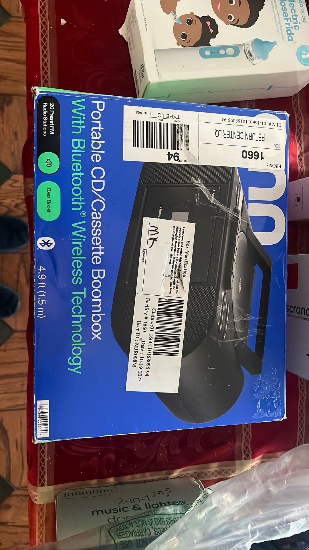 Potable CD/Cassete Boombox