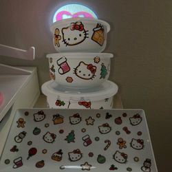 Hello Kitty Gingerbread Tupperware Set