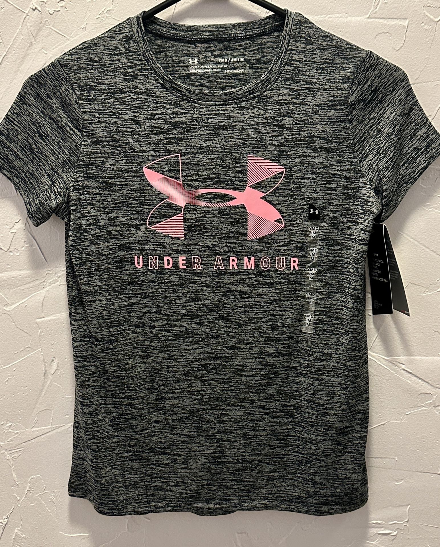 Under Armour Girls Heat Gear T-Shirt Gray With Pink Logos NWT YMD/JM/M