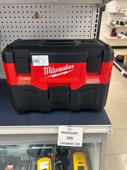 MILWAUKEE VACUUM CLEANER