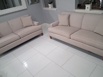 2 pcs sofas set.  I CAN DELIVERY FOR EXTRA FEE
