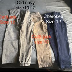 Uniforms/ Uniformes Escolares 