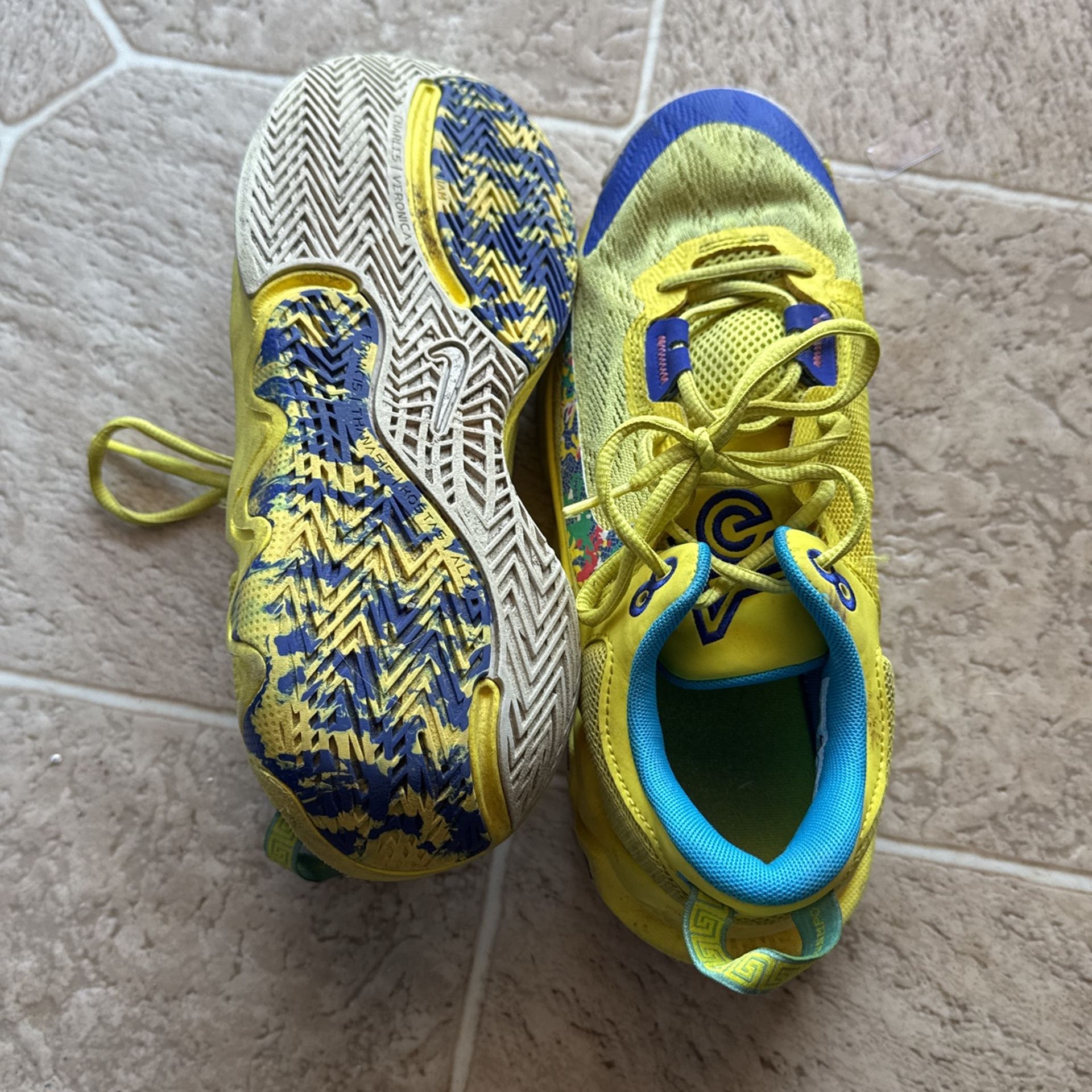 Nike Boys Basketball Shoes 6.5