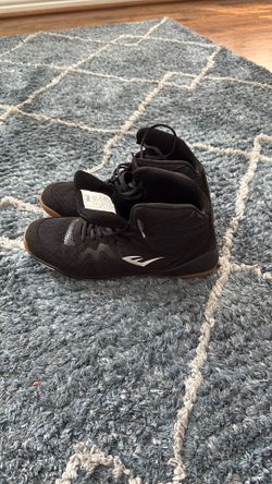 Everlast PIVT Low Top Boxing Shoes