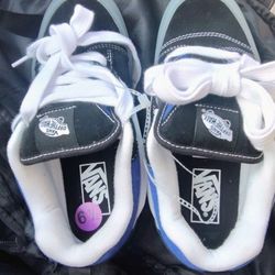 Knu Skool VANs Black/ Blue - Size 6 ½