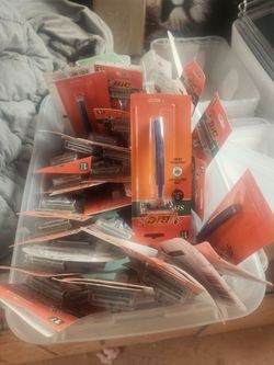 Razors over 30 25$