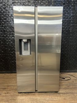 SAMSUNG REFRIGERATOR w/WARRANTY! R3338A