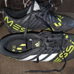 Mens 8 Soccer Shoes