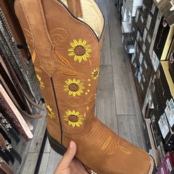 Women Boots