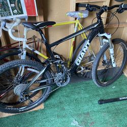 Giant Trance x3 Frame Size :L Works Great  Tires 26