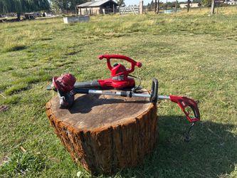 Toro weedeater and blower