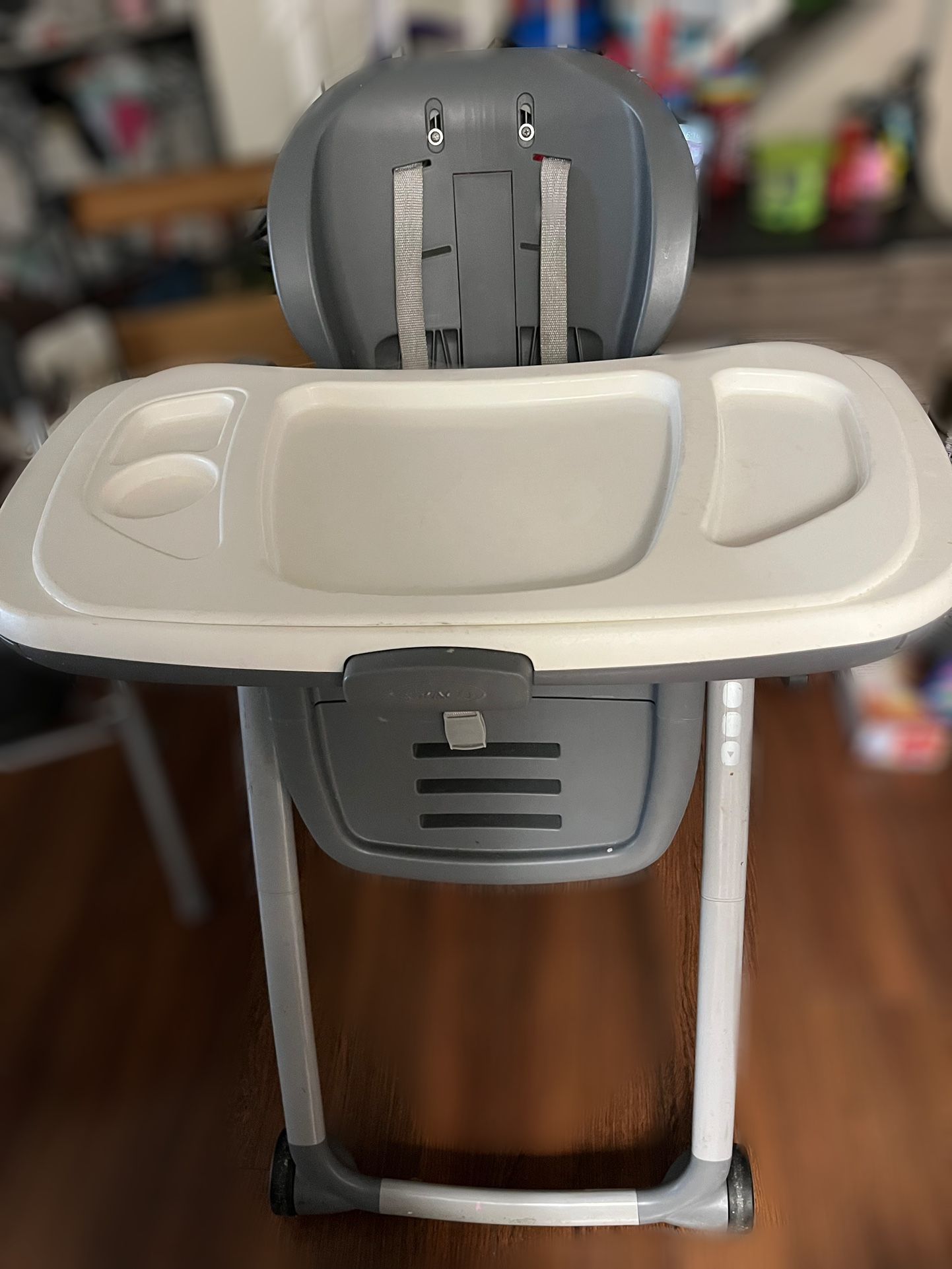 Graco Table 2 Table High Chair 7-in-1 Convertible High Chair, Booster, Kids Chair