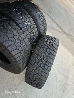 4 Used Tires 265 70r17 Falken Wldpeak AT3 $200.00.
FIRM PRICE, FIRM PRICE 
PLEASE DON'T ASK FOR DICOUNT
POR FAVOR NO PREGUNTE POR DESCUENTO