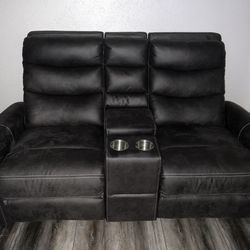 Power Reclining Loveseat With Cup Holder And USB