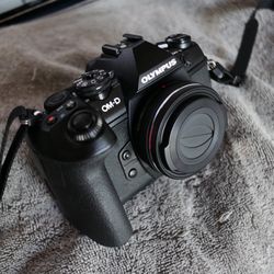Olympus om-d e-m1 mark ii m43 Mirrorless Camera Kit