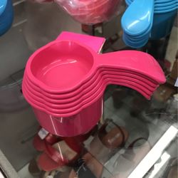 Tupperware Measuring Cups Pink New