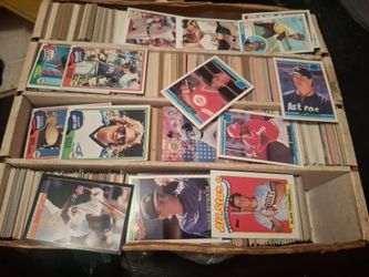 Large Lot of Vintage Baseball Cards