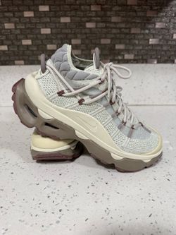 NIKE AIR MAX FLYKNIT VENTURE 