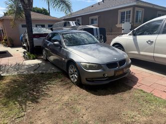 BMW 3 Series Coupe – Gray