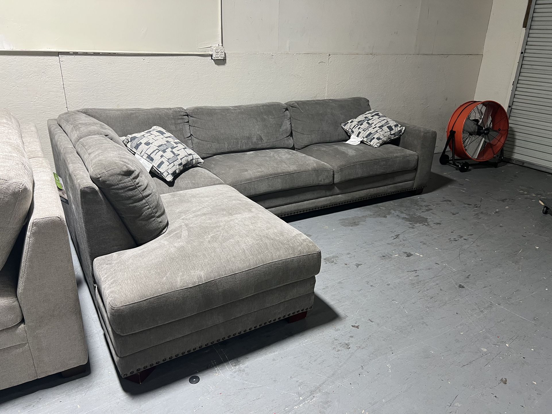 SECTIONAL COUCH SOFA 