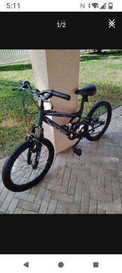 Hyper 20 inch 7 Speed Shocker Full Suspension Mountain Bike.