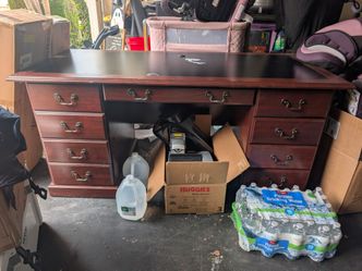 Desk paid 1200