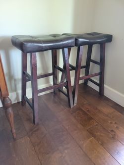 2 Bar Stools