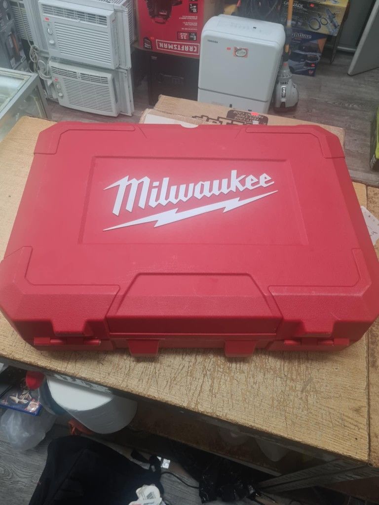 Milwaukee 2572B-21 M12 AIRSNAKE Drain Cleaning Kit