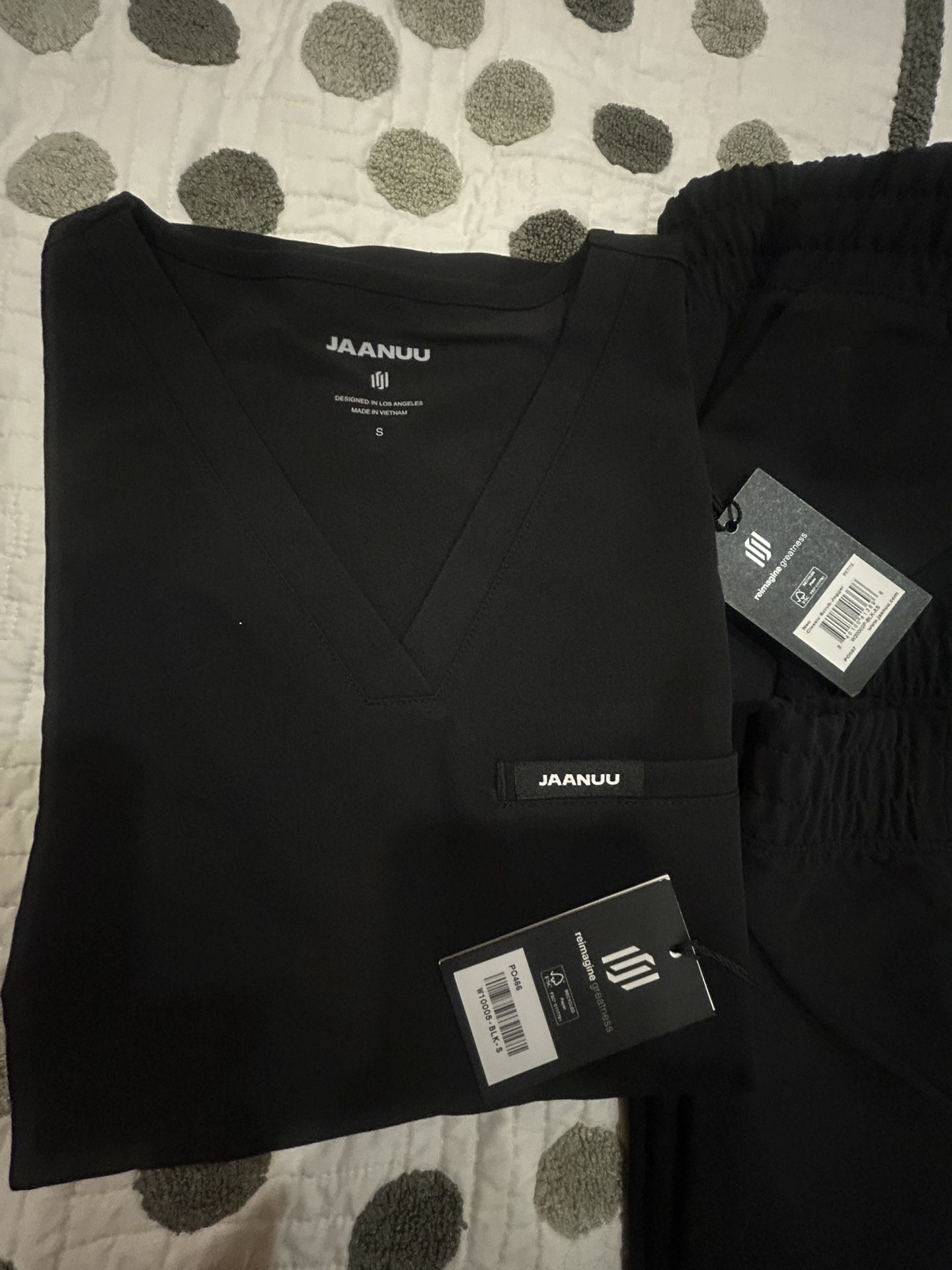 Jaanuu new Scrubs