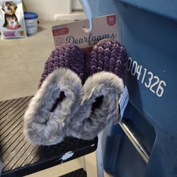 Brand New Size 7-8 Asking 15.00