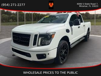2019 Nissan TITAN XD Crew Cab