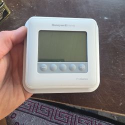 Honeywell T4 Pro Series