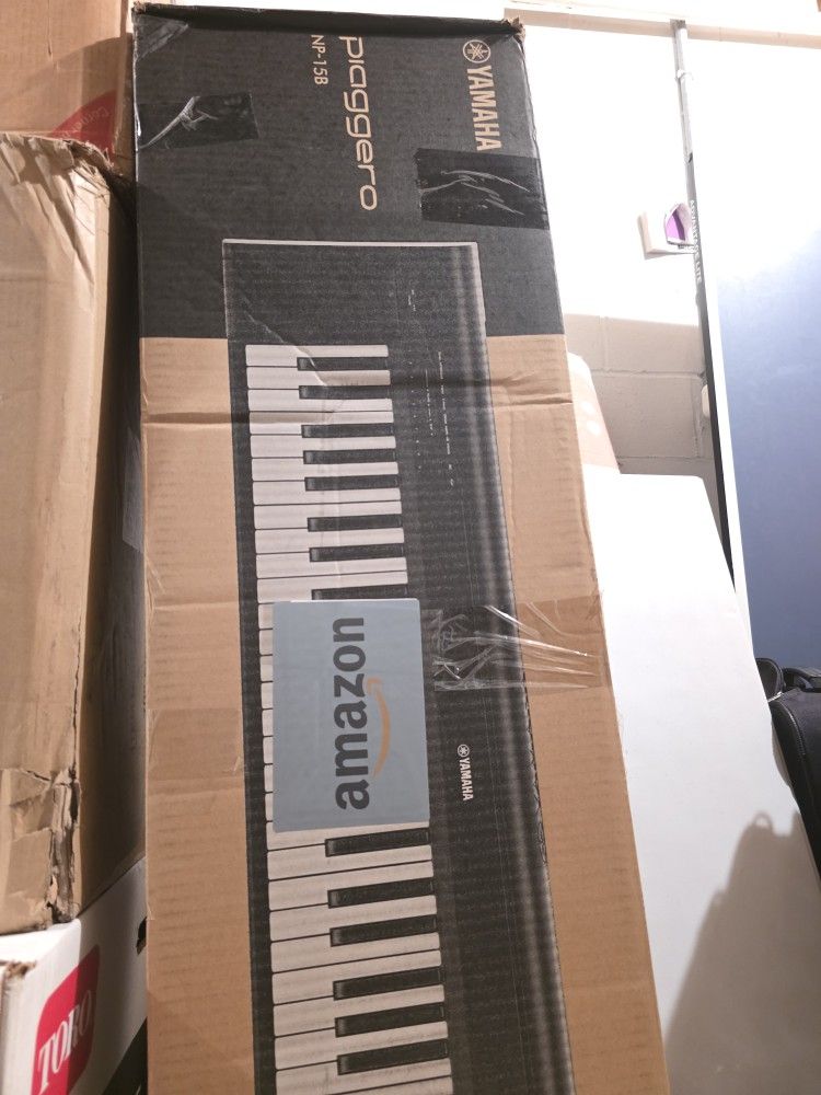 Yamaha 61 Key Portable Keyboard Piano