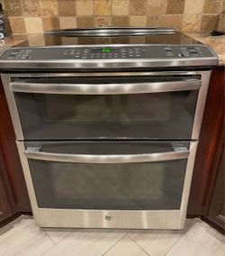 GE Profile Double Oven Electric Stove – Excellent Condition – Needs Glass Top Replacement