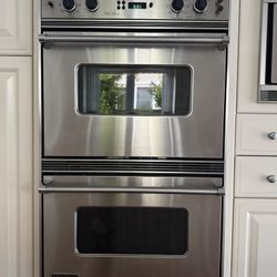 Viking Professional 5 Series 30 Inch Double Electric Wall Oven with 8.6 cu. ft.