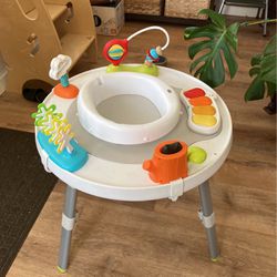 Free Infant Play Table