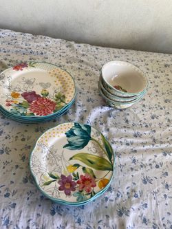 Pioneer Woman Floral Dinnerware Set