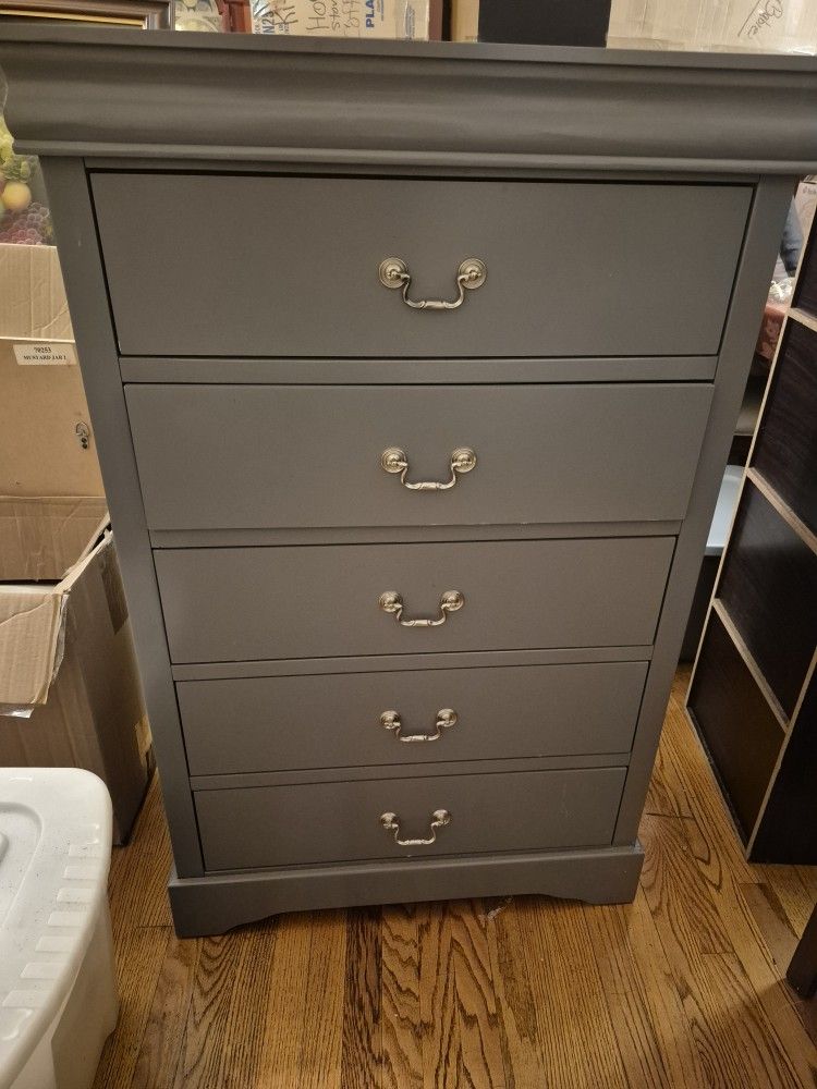 Grey Dresser
