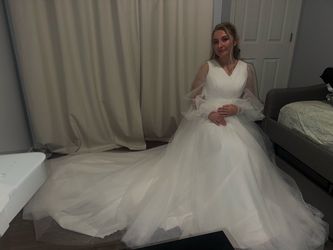Brand new wedding dress