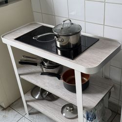 Kitchen Table / w Electric Stove