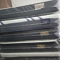 🏡🛌MATTRESSES COLCHONES AVAILABLES ALL STYLES AND SIZES 🛌 🏡