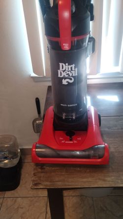 Dirt devil bagless vacuum cleaner