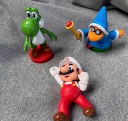 SUPER MARIO MINI FIGURES ALL THREE