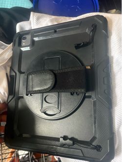 Ipad pro 13 inch with protective case