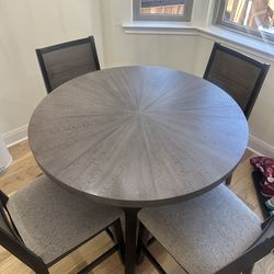 Round Dining / Breakfast Table Set – Nebraska Furniture Mart (Table + 4 Chairs)