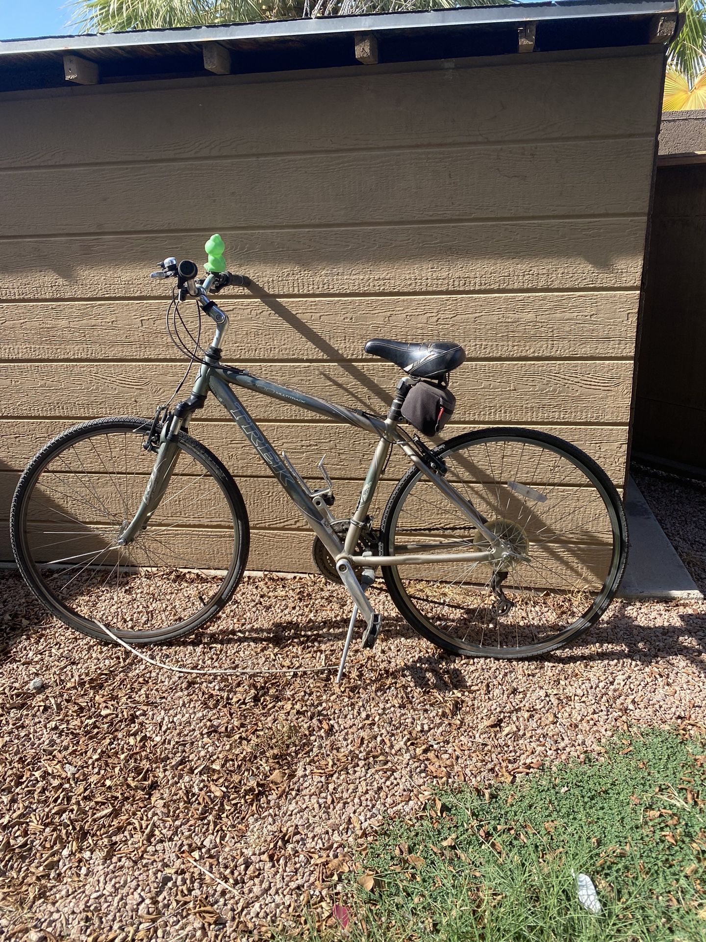 second hand trek hybrid bikes for sale