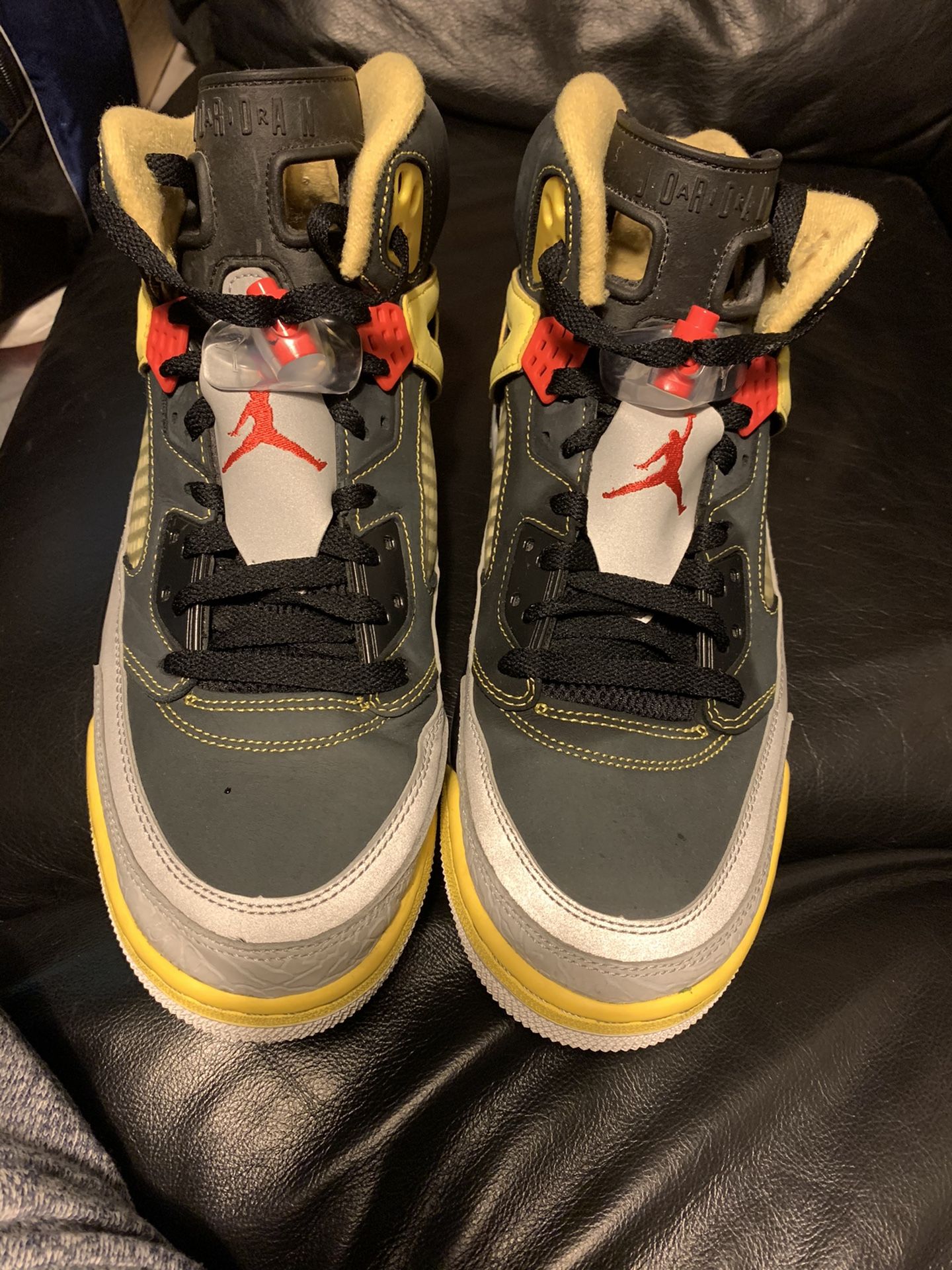 NIKE AIR JORDAN SPIZIKE BLACK-RED-SILVER-YELLOW SZ 12 [315371-050]