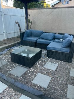 5 couches and 1 table